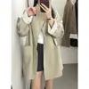 Gabardina de estilo coreano, relajada, con cuello mao, de longitud media, para mujer, principios de otoño, corte holgado para figuras petite, con puños a rayas y diseño casual