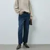 Jeans de Moda Versátiles de Corte Corto Estilo Blogger de Mezclilla de Algodón con Patrón de Bambú de Peso Pesado Modelo Nuevo Invierno 2026