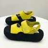 Sandalias de Moda Versátiles Antideslizantes Cómodas Tendencia 2025 Nuevas de Verano con Velcro Suela Gruesa Punta Abierta Estilo Romano para Mujer