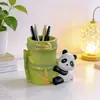 Sujetalápices Creativo de Sección de Bambú de Panda Artesanía de Resina Adorno de Almacenamiento de Escritorio de Oficina Regalo de Alto Valor para Estudiante