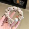 Goma para el pelo de satén a rayas y perlas estilo coreano, duradera y no daña el cabello, accesorio para el pelo moderno y de alta gama