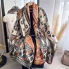 Bufanda Popular de Imitación Cachemir Otoño e Invierno 2025 Chal de Estilo Étnico para Mujer Chal Exterior Caliente Jacquard Retro con Borlas