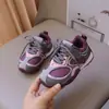 Novos sapatos casuais de outono para meninos e meninas, sapatos infantis color block estilo retrô americano, sapatos versáteis respiráveis com sola macia para esportes ao ar livre
