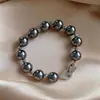 Luxo Escondido Brilhante~Pulseira de Pérolas com Fecho de Zircônia Bordado Leve Luxo Pulseira com Sensação de Alto Padrão Design de Nicho Joia de Mão para Mulheres