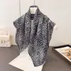 Pañuelo pequeño cuadrado de mezcla de algodón y lino, estilo retro de Hong Kong, estampado de leopardo, terciopelo sintético, patrón de espiga, pañuelo para la cabeza, chal, bufanda decorativa para el cuello y bufanda