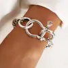 Joias Transfronteiriças Europeias e Americanas, Pulseira com Pingente de Coração de Liga de Prata Antiga Personalizada, Pulseira Estilo Cool com Fecho de Clipe Antigo e Fivela Plana para Mulheres