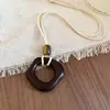 Collar Vintage para Mujer, Estilo Coreano, Nueva Cadena para Suéter de Nicho, Moda Melard, Accesorio Versátil de Gama Alta para Otoño e Invierno al por Mayor