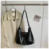 Mochila de mujer superventas transfronteriza nuevo modelo 2026 bolsa de mensajero casual de cuero suave bolsa de hombro tipo tote de gran capacidad para salidas