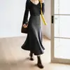 Falda de punto de tiro alto, largo medio, color gris oscuro para mujer, nueva colección otoño/invierno 2026, adelgazante, dobladillo ancho, falda de sirena plisada