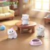 Paisaje en miniatura con lindas figuritas de gatitos con moños, adorables decoraciones DIY para casa de muñecas y pequeños adornos de escritorio