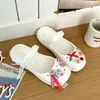 2026 Novo Estilo Sapatos Vazados com Laço de Renda para Mulheres, Sandálias de Praia Fashionáveis Tendência Antiderrapantes de Solado Grosso para Uso Externo no Verão