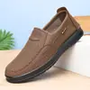 Zapatos Casuales de Tela Nuevos de Verano Superficie de Malla Transfronteriza Suela Suave No Cansan los Pies Zapatos sin Cordones Hombres Zapatos para Papá Zapatos Transpirables para Hombre
