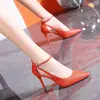 Zapatos de tacón de aguja de una sola capa sexys de punta para mujer de comercio exterior europeo y americano 2024 Primavera Nuevos zapatos de tacón de aguja de punta de corte bajo huecos de moda para mujer