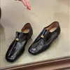 Zapatos de cuero para mujer Chu Yu de punta cuadrada, diseño fruncido, tacón bajo, versátiles, modernos, de alta gama, elegantes, estilo "old money"