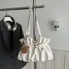 Bolso retro plisado estilo coreano 2026 de PU con un diseño minimalista, texturizado y moderno, adecuado para uso moderno y casual, un bolso de hombro plisado
