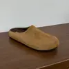 Versão em Couro~Estilo Preguiçoso Slip-On Casual Sapatilhas Fechadas Meio Sapatos com Sola Grossa para Mulheres, Uso Externo de Inverno, Sapatos Birkenstock de Couro Genuíno com Forro de Lã