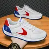 Zapatos para Hombre 2025 Nuevos de Verano Transpirables Blancos para Hombre Suela Suave Zapatos para Correr Deportivos Casuales para Hombre Zapatos Forrest Gump Comercio Exterior