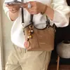 2026 Bolso de Mano de Lujo Ligero de un Solo Hombro de Nicho para Mujer Otoño Nuevo Gamuza Versátil Retro Bolso Cruzado Moda Terciopelo para Viajes