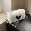 Bolso Bandolera para Mujer de Lana de Cordero Nuevo Dulce de Moda Amor Estilo Coreano de Alto Valor Bolso General para Chica de Moda