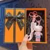 Chaveiro Criativo de Gatinho KT Chefe Flocado Desenho Animado Pingente de Bolsa Fofo Chaveiro de Carro Presente Atacado