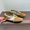 O Mesmo Estilo dos Novos Tênis de Treino Alemães Color Block New Retro 2026 para Mulheres, Tênis Casuais de Cadarço Plano para o Dia a Dia Feitos de Camurça de Vaca