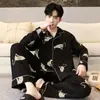 Pijama Popular para Hombre, Primavera y Otoño Imitación Algodón Manga Larga 2026 Nuevo Estilo Cárdigan que se Puede Usar Afuera, Conjunto de Ropa para el Hogar Otoño e Invierno Venta al por Mayor