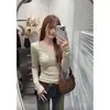 Camiseta Térmica de Manga Longa com Gola V e Patchwork de Renda para Mulheres, Novo Estilo Outono e Inverno 2026, Estilo Pura Desejo, Corte Justo, Blusa Valorizadora para Mulheres