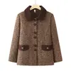 Nuevas chaquetas de otoño e invierno para mujeres de mediana edad y mayores, tops holgados y elegantes para madres, ropa de otoño para personas mayores, abrigo estilo Chanel para abuela