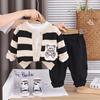 Conjunto de Ropa de Otoño para Niños 2025 Nuevo Estilo Infantil Suéter Rayado Cárdigan Conjunto de Tres Piezas Ropa de Primavera y Otoño para Bebé