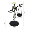 Candelabro de Hierro Vintage Adorno Pequeño Creativo para el Hogar Estilo Europeo Romántico Portavelas Accesorio de Sombrero de Paja Pastoral Decoración de Mesa