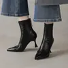 25 estilo nuevo, perfectos con un abrigo - Botines de punta estilo francés, elásticos, de corte ajustado para mujer, con tacón fino y un diseño chic y elegante