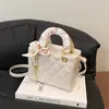 Bolso de Mano de Charol de Alta Apariencia 2025 Nueva Moda Elegante Bolso Cruzado Acolchado Bolso de Hombro Único Estilo Ins