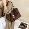 Bolso casual de gran capacidad con estampado de leopardo para mujer, nuevo bolso de hombro de moda 2026 para ir al trabajo, bolso tote versátil de moda
