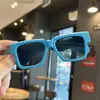 Gafas de Sol Sencillas para Niños Visera Estilo Europeo Americano Coreano Transfronterizas Gafas de Sol con Protección Solar Combinan con Todo Para Jugar Modernas Caja Moda
