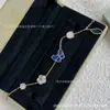 Anel de Borboleta Azul de Luxo, Pulseira de Lápis-lazúli Flor Irregular da Sorte, Trevo de Quatro Folhas V Ouro CNC Espesso Banhado a Ouro 18K Modelo Novo