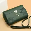 Bolso Pequeño Cuadrado de Cuero Genuino Repujado de Marca para Mujer 2024 Nuevo Bolso Cruzado Elegante Bolso para Madre de Mediana Edad y Mayor Bolso de Hombro de Piel de Vaca