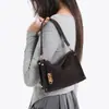 Bolsa Feminina Outono/Inverno 2025 Estilo Retrô Europeu e Americano Moda Transfronteiriça Bolsa de Mão Textura de Alta Qualidade Bolsa Quadrada Pequena Transversal
