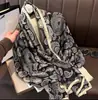 Nueva Bufanda Protectora Solar de Verano para Mujer Satén Brocado Li Estampado Chal Largo Decoración Exterior Bufanda de Madre Toalla de Playa