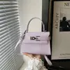 Bolsa Feminina com Design de Fivela Textura de Crocodilo 2026 Nova Pequena de Nicho para o Dia a Dia Ombro Único Versátil Moda Bolsa Transversal