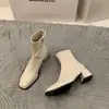 Botines cortos blancos de tacón alto, punta cuadrada, estilo francés ajustado, para mujer, nuevos para primavera y otoño 2025, botines individuales, botines tipo Martin marrones
