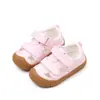 Sandalias de bebé transpirables huecas de primavera y verano para niños y niñas de 1 a 2 años, resistentes al desgaste, suela de goma antideslizante, zapatos de pegamento frío BM11