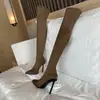 Botas over-the-knee estilo europeu e americano para mulheres, best-sellers de outono e inverno, botas de salto alto com bico fino da moda, botas finas elásticas marrons