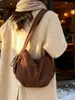 Bolsas Casuais Outono e Inverno para Mulheres 2026 Nova Bolsa Tote de Ombro Versátil de Grande Capacidade para Roupas de Trabalho Diárias Bolsa Transversal Simples