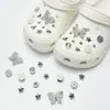 2026 Moda Nuevo Versátil Zueco de Oso con Cuentas Accesorios para Zapatos DIY Dijes Desmontables para Zapatos Hebillas de Zapatos de Alta Gama
