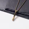 Colar Rígido Mobius Rotativo de Aço Inoxidável Europeu e Americano Simples Personalizado Hip-Hop