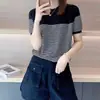 Top de tricô de algodão puro com listras finas em cores contrastantes para mulheres, estilo casual de verão, blusa básica de manga curta com gola redonda que afina, top moderno