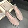 Sandalias de gel transparentes de malla hueca para mujer, transpirables, de suela suave, antideslizantes, de moda, con punta cerrada, planas, para verano
