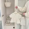 Conjunto Dulce Estilo Francés para Niñas Primavera/Verano Conjunto de Dos Piezas con Camisa Floral de Manga Abullonada y Falda Ropa de Otoño