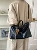 Bolso de Hombro Nuevo para Mujer Otoño 2025, Bolso de Viaje Retro de Moda de Nicho con Gran Capacidad, Bolso Casual para Mujer