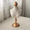 Suporte de Exibição de Colar Retro de Luxo Leve Retrato Pingente de Pescoço Joias Chapéu Brincos Transmissão Ao Vivo